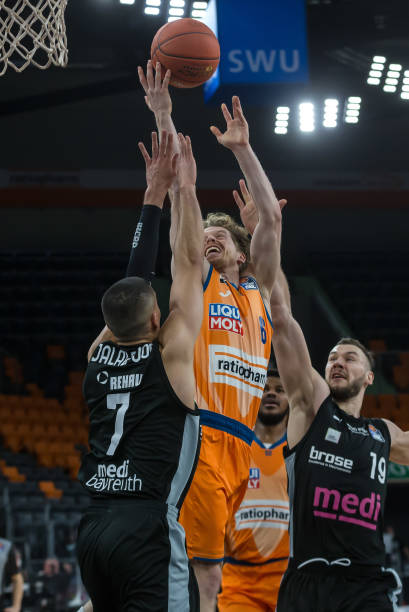 龄差异正是 龄差异正是