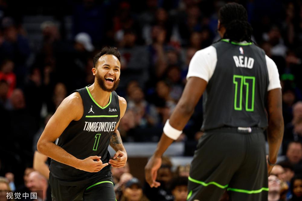 提出要求 提出要求